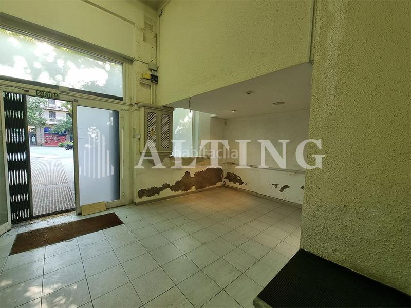 Foto fc26164e-8ea3-47f8-b0b7-a8dcd5e052a7. Lloguer local comercial a Sant Antoni Barcelona