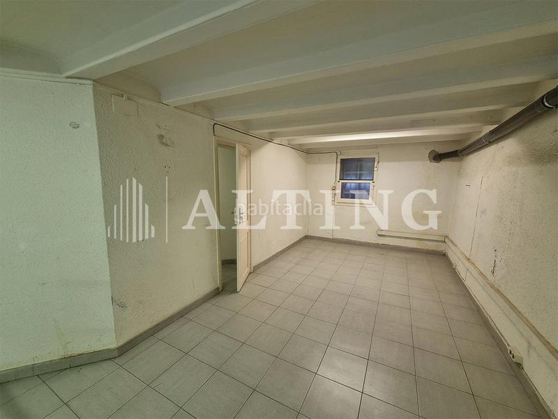 Foto 0aad7252-c026-490c-a2c8-d5e0b9d9a0e0. Location local commercial dans Sant Antoni Barcelona