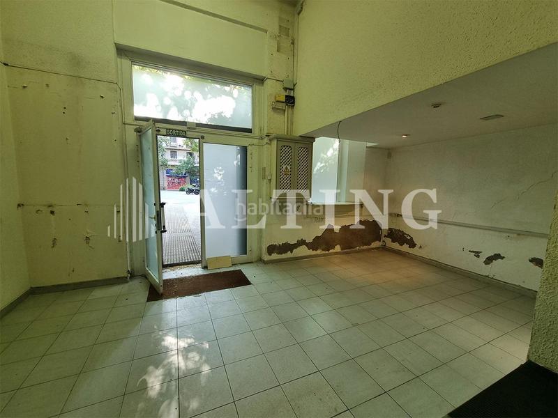 Foto 2e1b4dcc-e008-4e73-9e72-3c4359803c16. Location local commercial dans Sant Antoni Barcelona