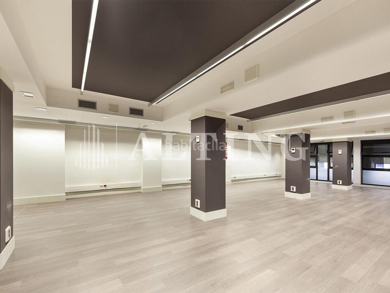 Foto 520c10c1-9d8a-41b9-8ec4-0a65dcb0e976. Location bureau avec chauffage dans La Nova Esquerra de l´Eixample Barcelona