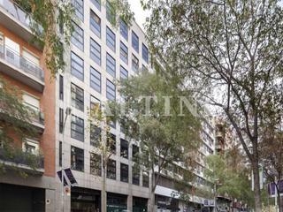 Rent Office space  Carrer calabria. Oficina en ubicación estratégica de 447m2