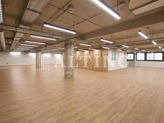 Rent Office space in Calle rambla de catalunya 19. Espacios de trabajo premium en un edificio modernista rehabilita