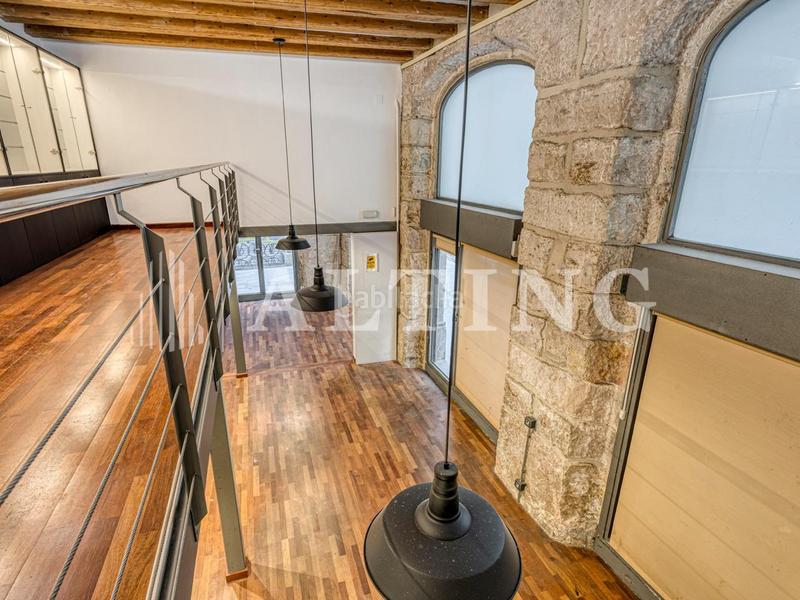 Foto 37a9ba91-e396-45ee-a48d-646027c731a5. Local comercial  reformado con encanto histórico en el gótico en Barcelona