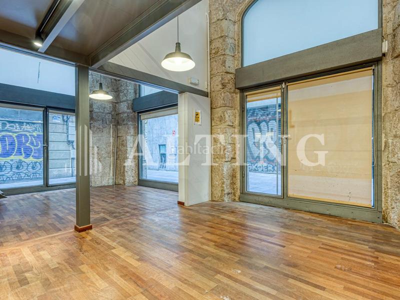 Foto 5ca91a47-ecfa-451d-b0cd-dfde98e179e7. Local comercial  reformado con encanto histórico en el gótico en Barcelona