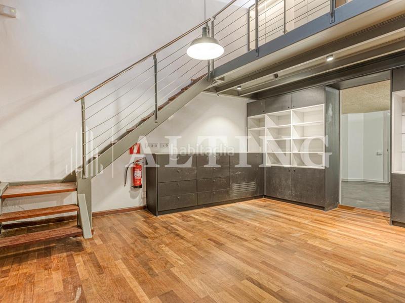 Foto a193b736-d6c5-41e8-bcaf-a7fe95c0697b. Local comercial  reformado con encanto histórico en el gótico en Barcelona