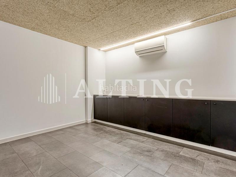 Foto cdb45321-6ad4-4f83-bd50-434165aa9924. Local comercial  reformado con encanto histórico en el gótico en Barcelona