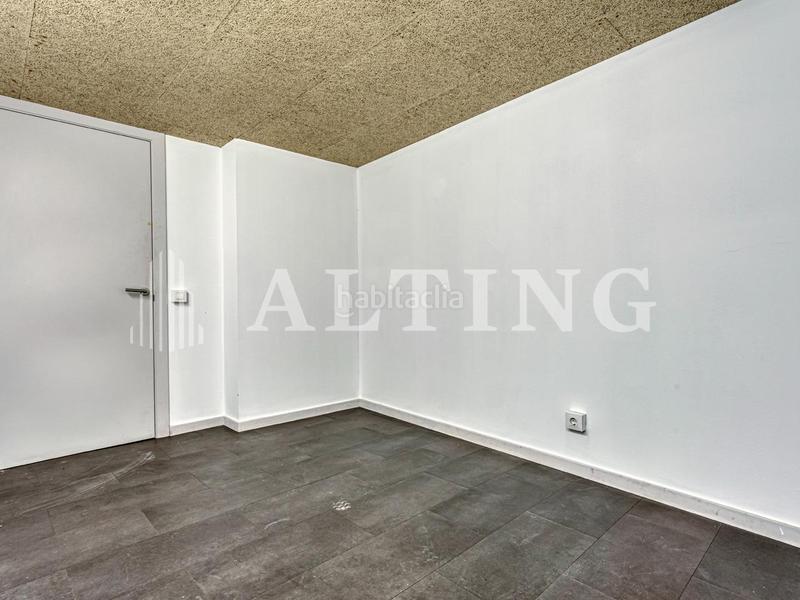 Foto cf3d0471-fdb0-4c04-9d88-2d7cbd5bec88. Local comercial  reformado con encanto histórico en el gótico en Barcelona