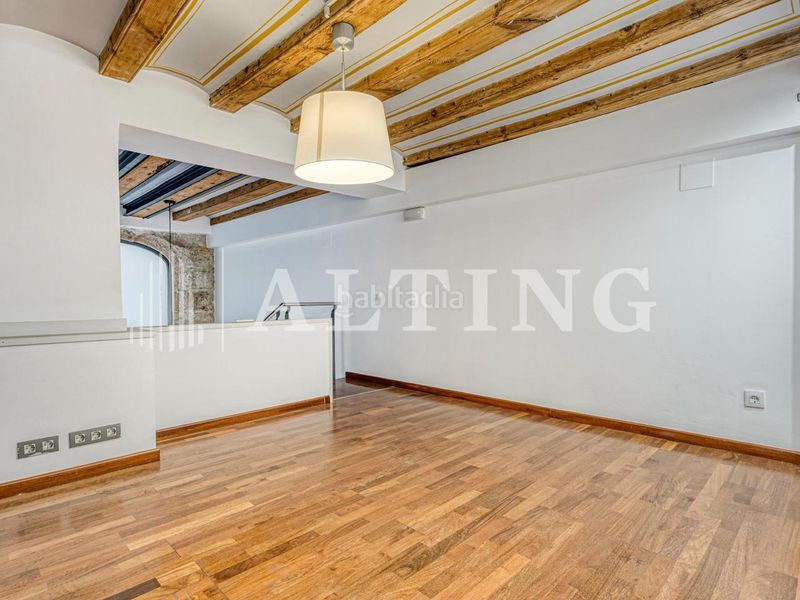 Foto f19a4b75-88e7-463d-9b55-0cb00252fdd1. Local comercial a Gòtic Barcelona