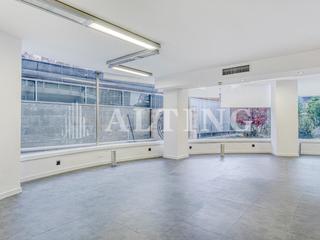 Miete Büro  Gran vía de carles iii. Espaciosas oficinas reformadas en alquiler en el edificio trade