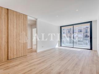 Appartamento  Alfons xii 10. Apartamento con terraza de 18m y zona comunitaria con piscina en