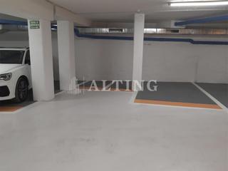 Lloguer Aparcament cotxe a Alfons xii 10. Plaza de parking de moto en alquiler de fácil acceso