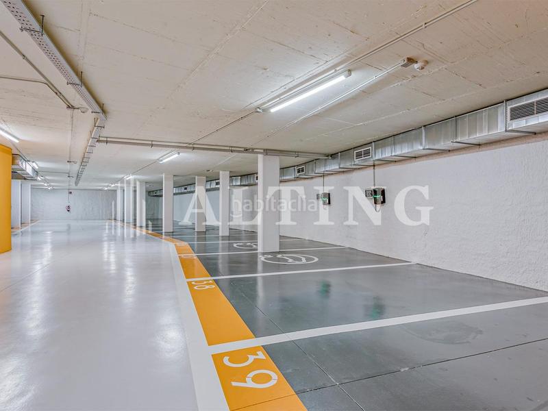 Foto de208079-b05f-474a-955b-3d22ec2f3286. Lloguer aparcament cotxe a carrer alfons xii 10 a Barcelona