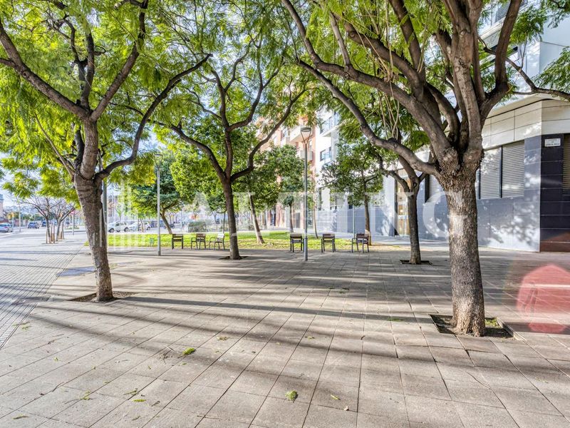 Foto 152c63c1-9367-4445-b313-d0bf65cd004c. Local comercial a La Sagrera Barcelona