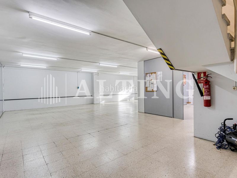 Foto d11e25da-6da7-41ae-8f7c-7e74d7c0f5c3. Local comercial a La Sagrera Barcelona