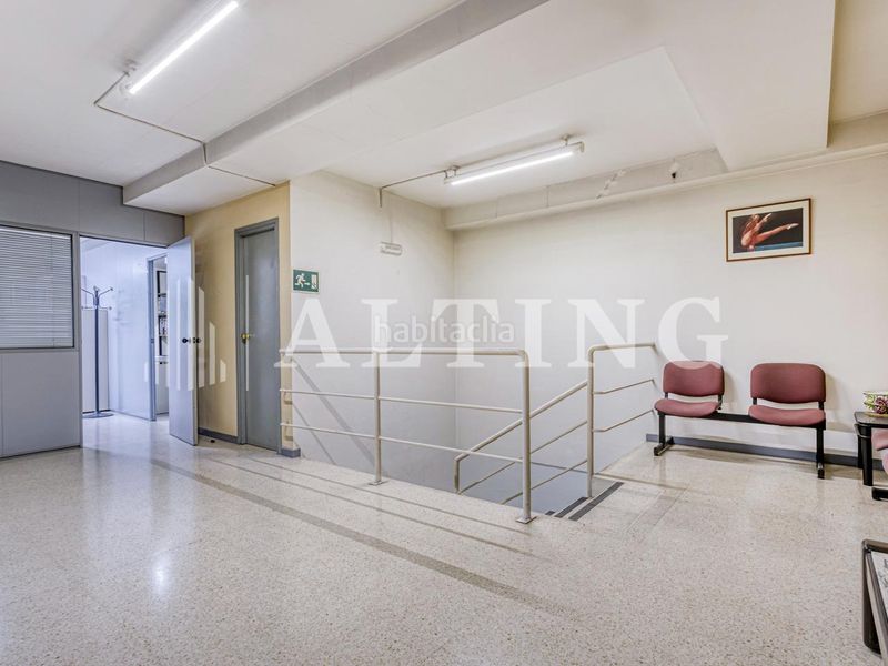 Foto ffbd4035-7d29-4e15-94e4-1edde9f37975. Local comercial a La Sagrera Barcelona