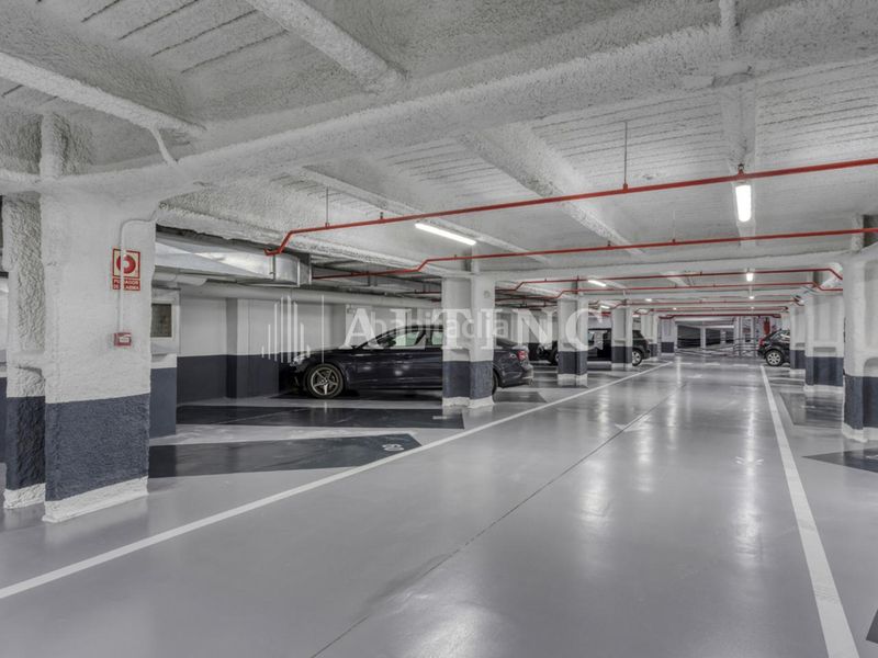 Foto dde1b5a8-0110-4576-a3ac-f1647ebda49b. Miete autoparkplatz in avenida diagonal 477 in L´Antiga Esquerra de l´Eixample Barcelona