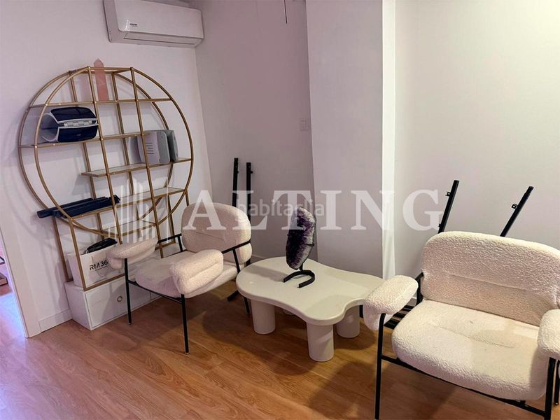 Foto 13f3fd99-b7a3-40a1-aad1-273283e64181. Local comercial en carrer villarroel 191 local comercial en venta en rentabilidad frente al hospital clínic en Barcelona