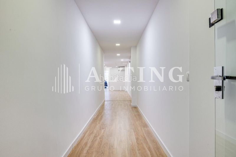 Foto b0f656df-d504-4f6d-9d85-1bf65856e5c7. Local comercial en carrer villarroel 191 local comercial en venta en rentabilidad frente al hospital clínic en Barcelona