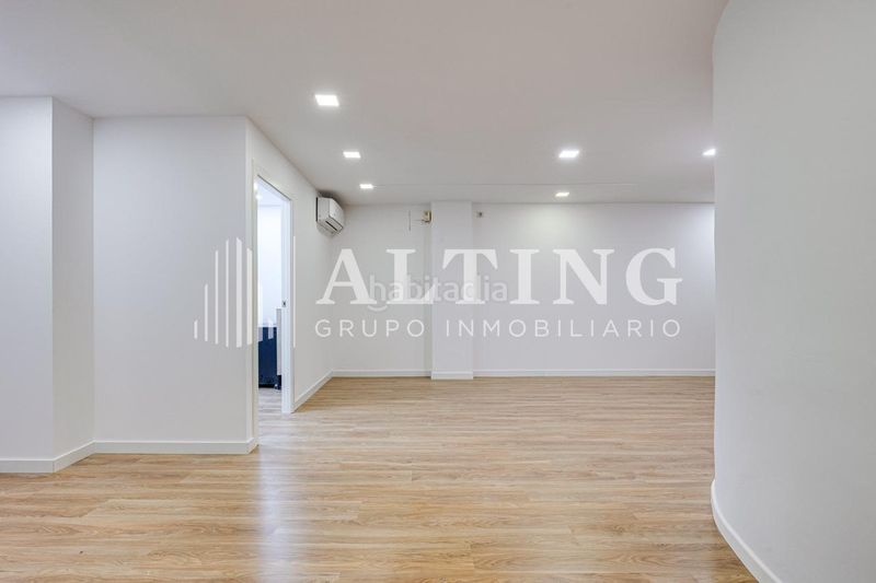 Foto cea0ab4c-bb4c-4267-82bd-d05c8b4b7d10. Local comercial en carrer villarroel 191 local comercial en venta en rentabilidad frente al hospital clínic en Barcelona