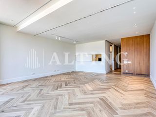 Appartement  Carrer carrer aribau. Vivienda recién renovada en finca clásica junto a vía augusta