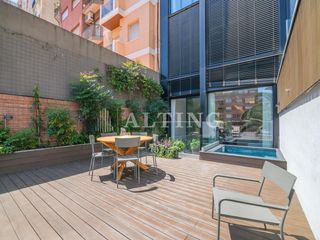 Pis a Carrer carrer aribau 306. Exclusiva planta baja dúplex de diseño con gran terraza y piscin