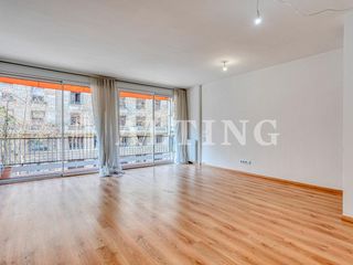 Affitto Appartamento  Balmes. Exclusivo piso reformado con terraza en sarriàsant gervasi
