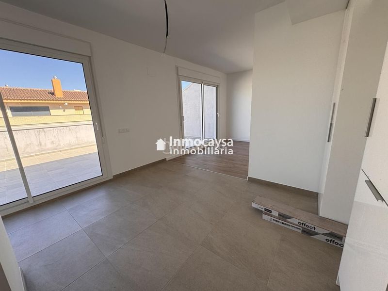 Foto 9133ba06-0cab-4e10-a564-d39ca5870ed0. Àtic amb aparcament a Xàtiva