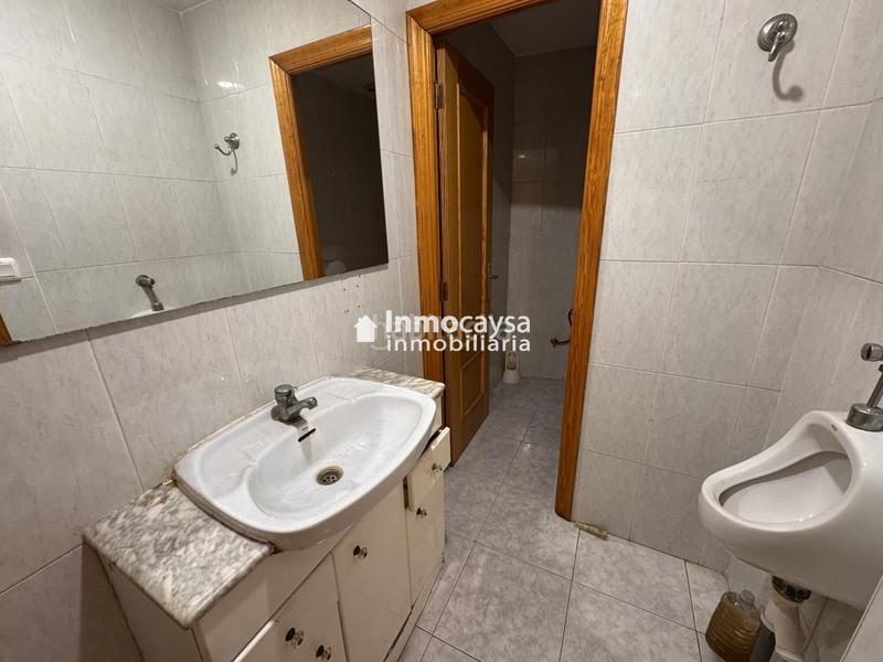 Foto 71d55549-8902-4810-bc16-ea4380b72e06. Lloguer local comercial a Xàtiva