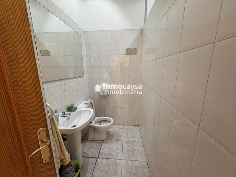 Foto c19b92af-318e-4dd4-b25d-aed389a2293f. Lloguer local comercial a Xàtiva