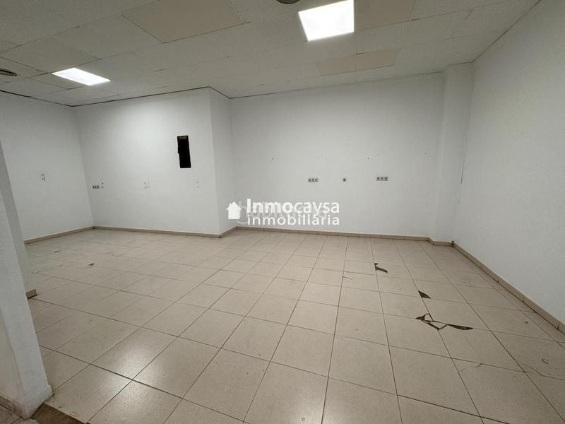 Foto f2592968-db40-47fc-be85-3b7ed4e153c7. Lloguer local comercial a Xàtiva