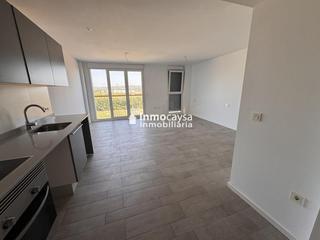 Lloguer Pis  Carrer nou d'octubre. Piso loft con garaje