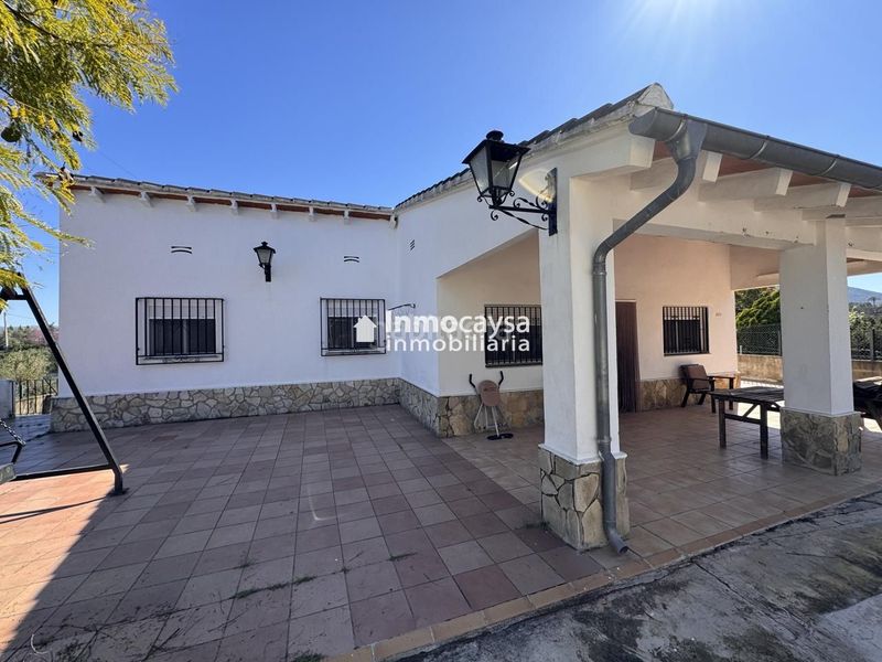 Foto 377daeaf-c0e8-46d3-9a2b-3d765281553f. Casa amb piscina a Barxeta