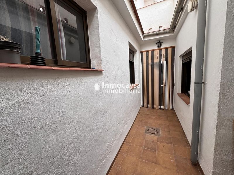 Foto ec0fb028-8aca-44d6-863f-6d3748c3dff8. Casa a Novetlè