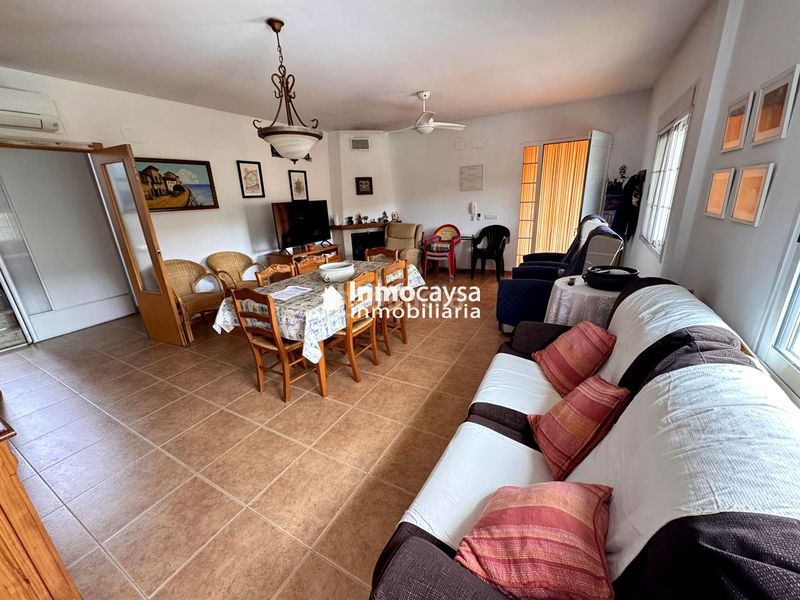 Foto 19b1d458-4e53-4685-8817-ff18491c8fca. Casa amb aparcament piscina a Xàtiva