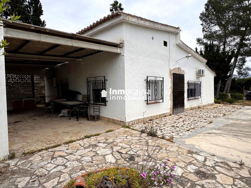 Foto 19be1462-82a7-47f1-8f7f-df08ea6ac6d4. Casa amb piscina a Xàtiva