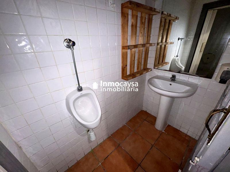 Foto d4c7fa6d-a413-49bf-bd03-46914f66bce0. Local comercial a Xàtiva