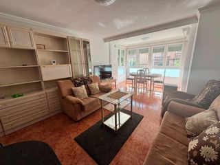 Pis a Juan XXIII. Vivienda reformada llena del luz, con parking y trastero