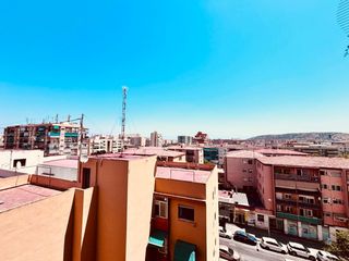 Piso en Nou Alacant. Amplia vivienda de 4 dormitorios y ascensor en caroilinas altas.