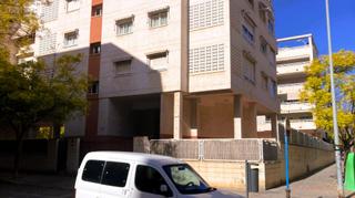 Car parking in Nou Alacant. !!!! amplio garaje y trastero junto parada tram hospital