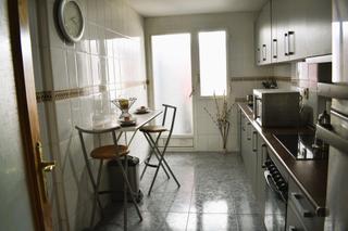 Piso en Carolinas Altas. Amplia vivienda llena de luz a pocos metros del tram !!!