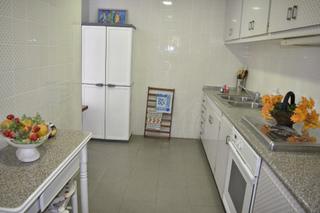 Appartamento in Carolinas Altas. Vivienda amplia, llena de luz, junto al tram hospital!!