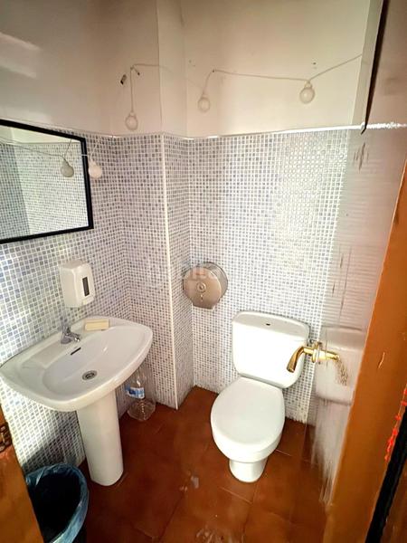 Foto cfe6ebfe-7722-44a1-966e-5611725e8bad. Lloguer local comercial a Babel Alicante