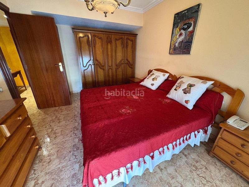 Foto 3bada41d-45c8-4620-b6ae-a0890383aba8. Piso acogedora vivienda en primer piso, junto al bulevar del pla. en Alicante