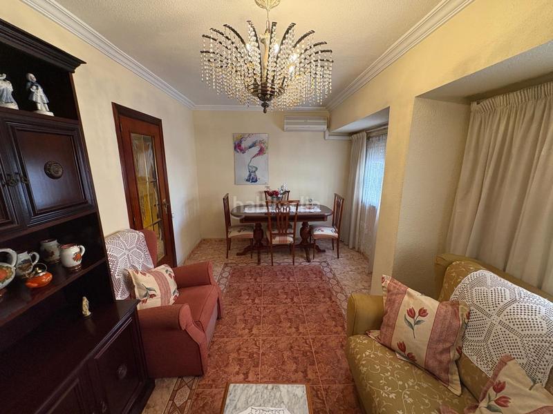 Foto b5d3aedf-a654-4257-b530-5f3fc9766bf6. Piso acogedora vivienda en primer piso, junto al bulevar del pla. en Alicante