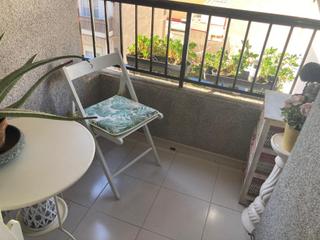 Pis a Carolinas Altas. Vivienda luminosa, en perfecto estado , junto parada tram hospit