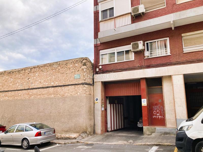 Foto de355fb9-6fa8-4686-a818-ab4c70312613. Parking voiture dans Los Ángeles Alicante