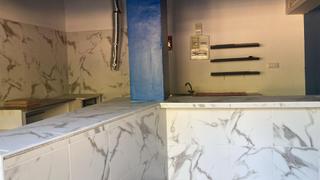 Location Local commercial à Calle periodista rodolfo salazar 12. Local comercial con salida de humos.