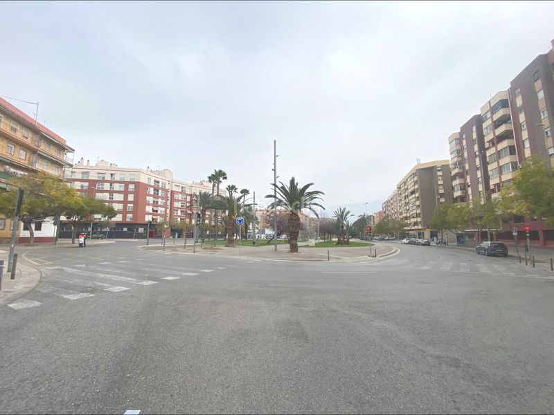 Foto 4432de4f-726a-423e-851f-1d78cc2f40a3. Pis a Carolinas Altas Alicante