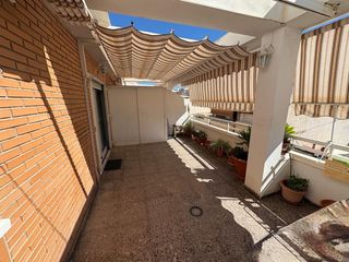 Àtic a Carolinas Altas. Atico, con garaje y trastero, terraza de 24 m2 !!!!
