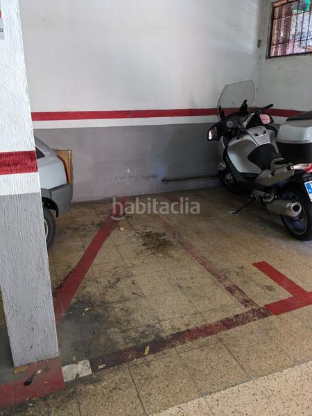 Foto 7352f5df-3d07-46b4-87b0-42675b0e2d6c. Rent motorcycle parking in carrer de leiva 1 in Sants Barcelona